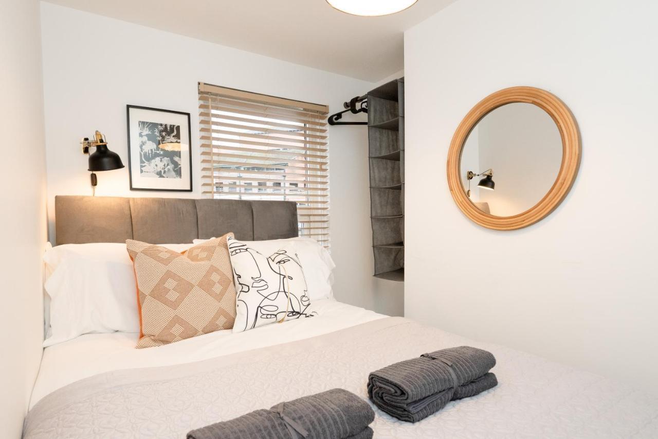Stunning 2-Bedroom Home In City Centre With Wi-Fi! 로열턴브리지웰즈 외부 사진