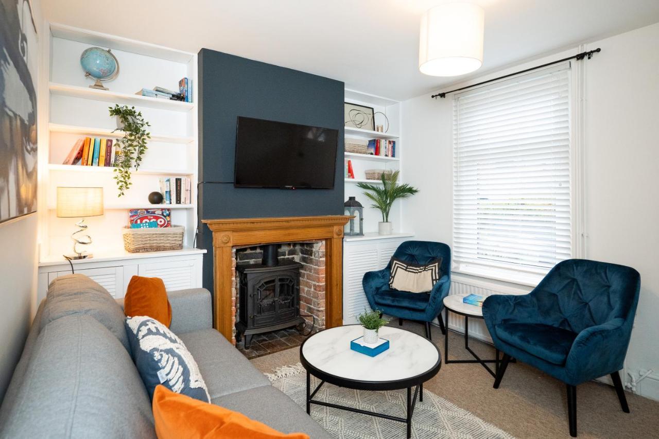 Stunning 2-Bedroom Home In City Centre With Wi-Fi! 로열턴브리지웰즈 외부 사진