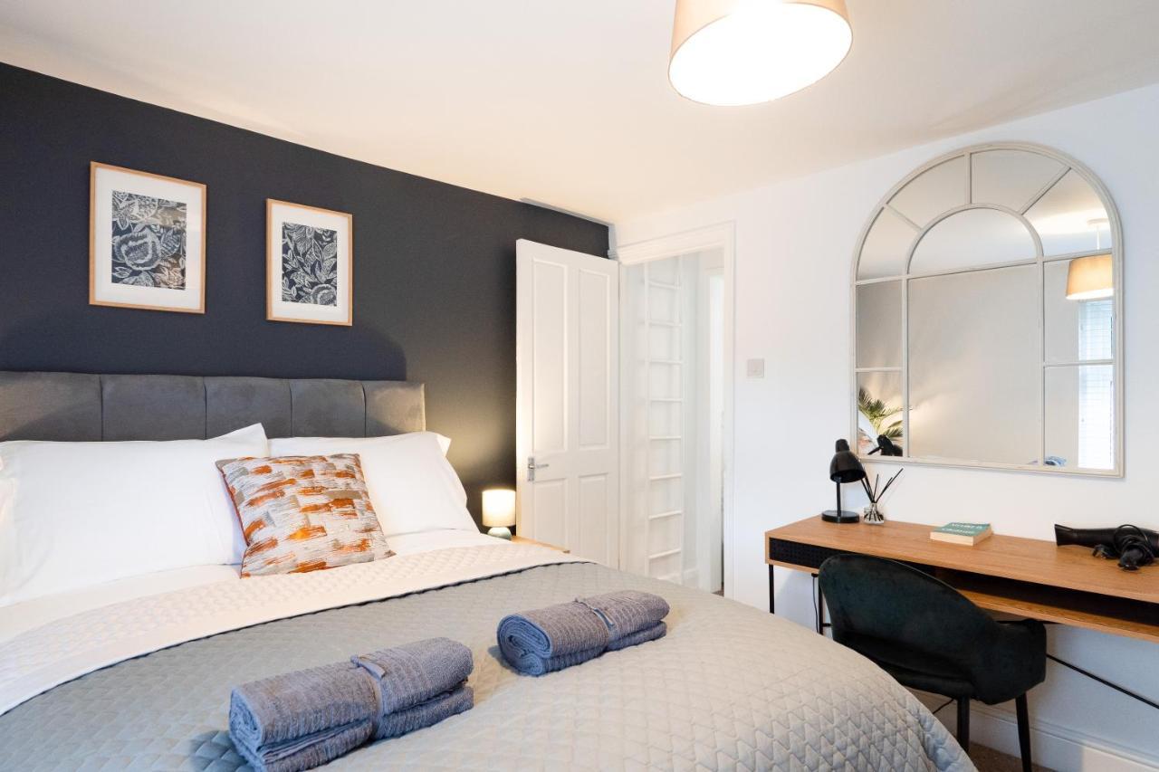 Stunning 2-Bedroom Home In City Centre With Wi-Fi! 로열턴브리지웰즈 외부 사진